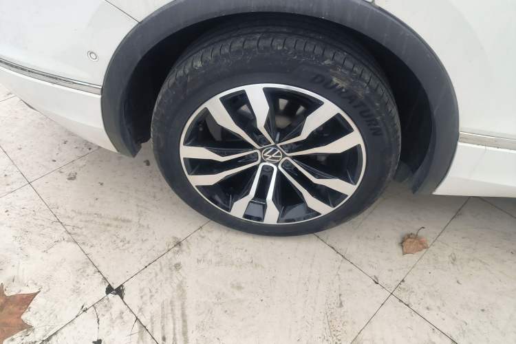 Used Volkswagen Tiguan L 2021 330TSI Automatic Two-Wheel Drive R-Line Enhanced Edition