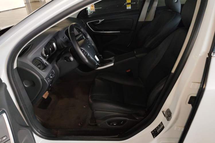 Used Volvo S60 2017 S60L T4 Smart Range Edition