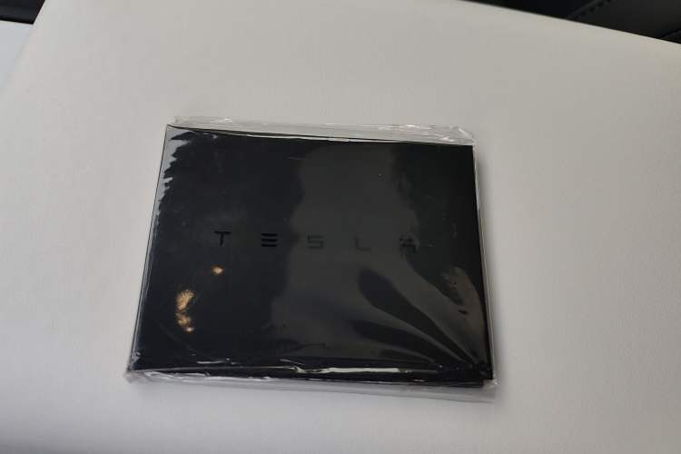 Used Tesla Model Y L 2025 Model Long-Range All-Wheel-Drive Version