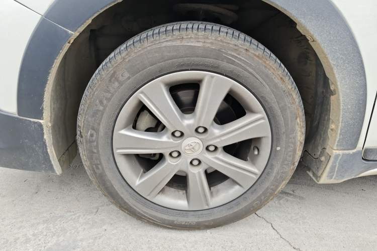 Used Toyota Verso 2015 180E CVT Crossover Edition
