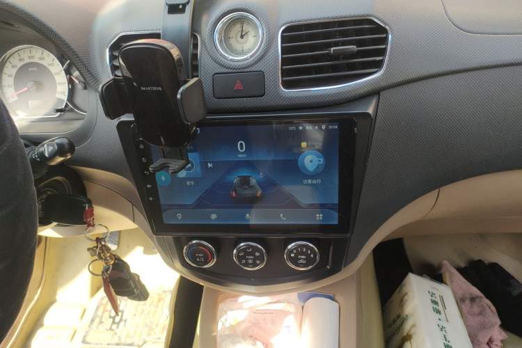 Used Wuling Hongguang 2014 1.5L S Comfort Model Audio And AC Panel