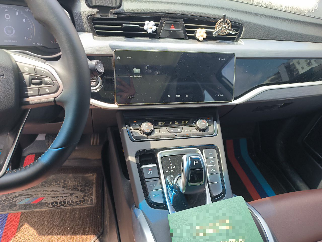Geely Auto Emgrand X7 Sport 2022 1.8TD DCT Zhiya Trim — снимка 13