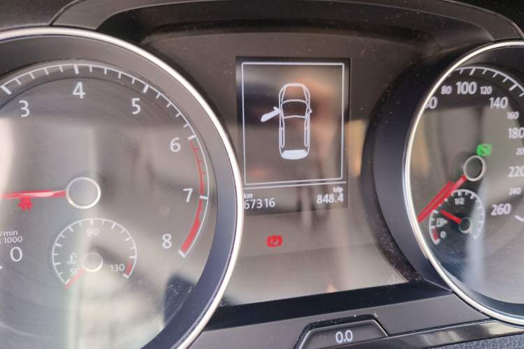 Used Volkswagen Golf 2019 1.6L Automatic Comfort Model China V Standard