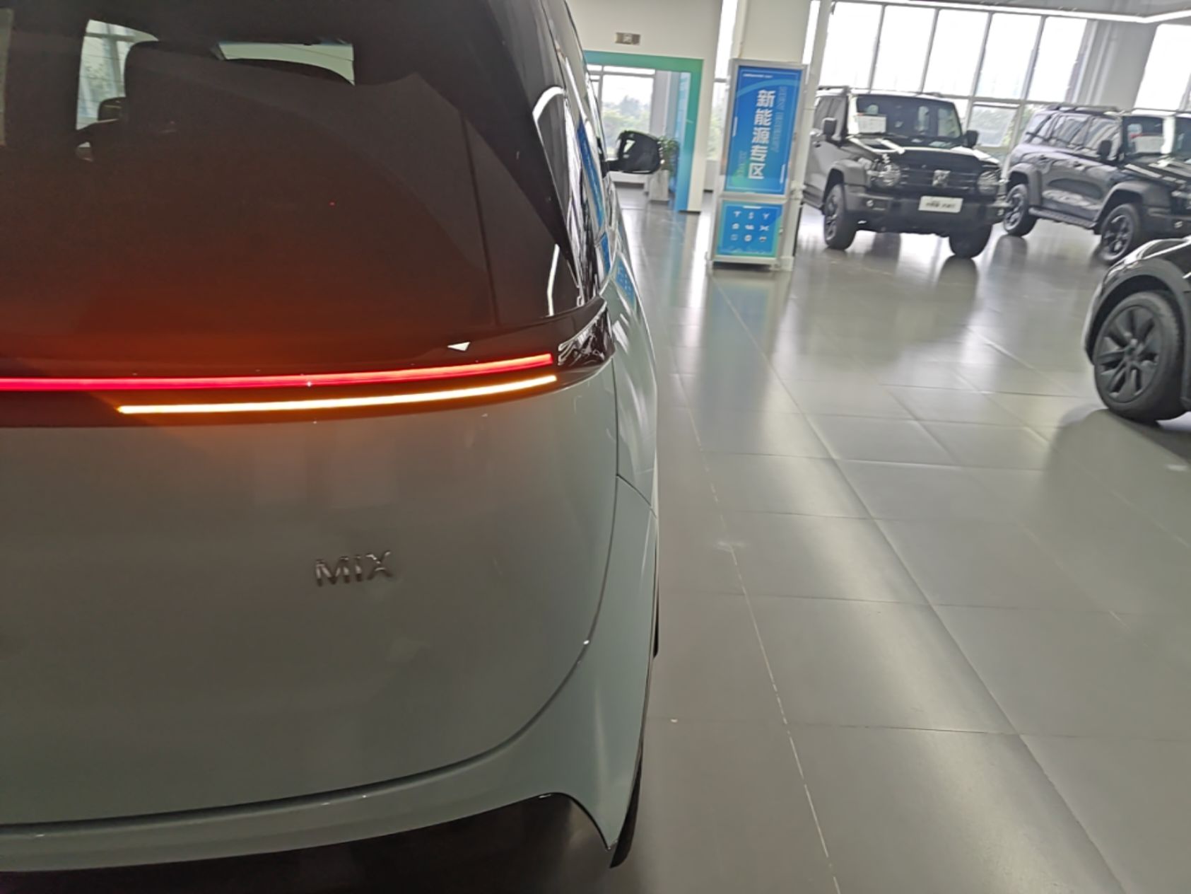 Zeekr MIX 2025 Intelligent Driving Version — снимка 9