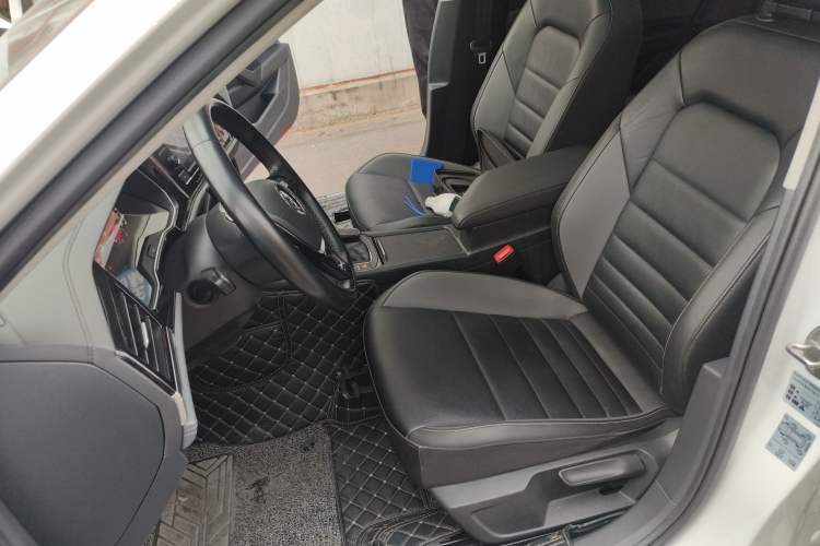 Used Volkswagen Sagitar 2019 280TSI DSG Comfort Version China VI Standard Left Front Seat