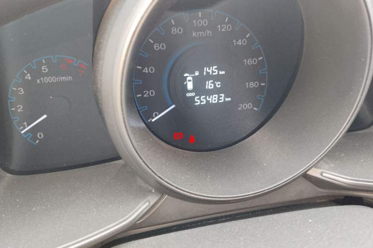 Used CHANGAN OSHAN CX70 2016 1.6L Manual Luxury Model Odometer Close Up