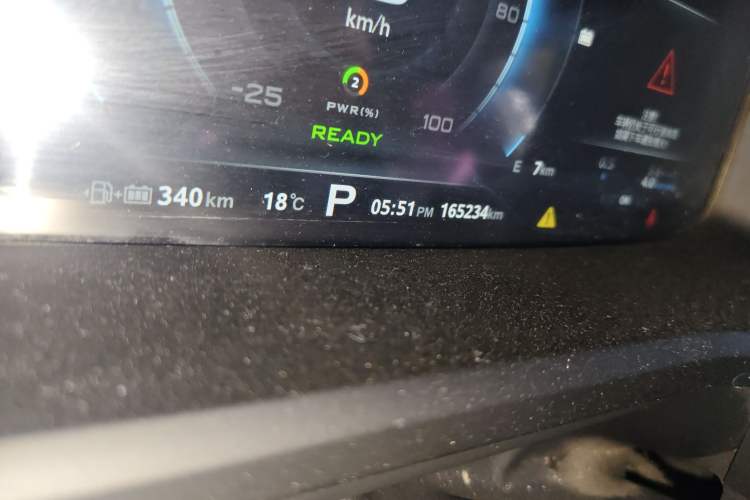 Used Roewe i6 New Energy 2017 45T Hybrid Connect & Smart Enjoyment Edition Odometer Close Up