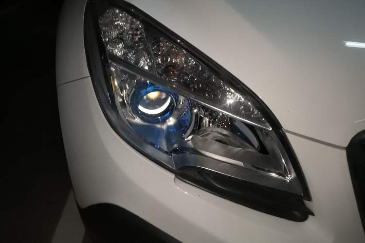 Used Buick Encore 2015 1.4T Automatic Two-Wheel Drive Urban Leading Model
