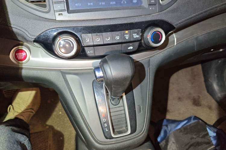 Used Honda CR-V 2015 2.0L two-wheel drive Fashion Edition Gear Lever