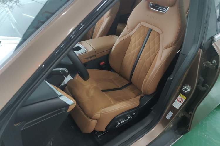 Used Mazda EZ-6 2024 Range-Extended 200 Luxury Edition