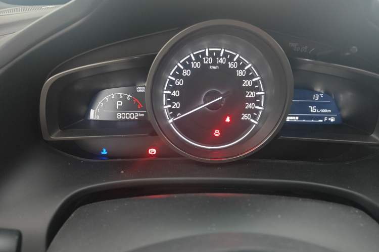 Used Mazda CX-4 2018 2.0L Automatic Two-Wheel Drive Blue Sky Premium Upgrade Version China V Standard