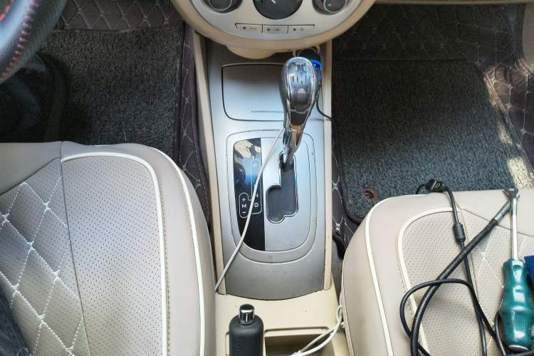 Used Buick Excelle 2013 1.5L Automatic Classic Model
