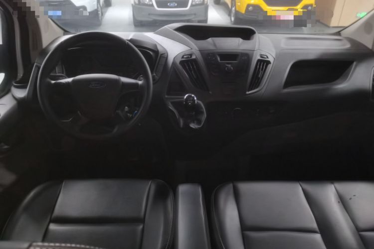 Used Ford Transit 2019 2.0T Diesel Multi-Purpose Commercial Vehicle Short Wheelbase Low Roof 6-Seater China VI Standard Center Console