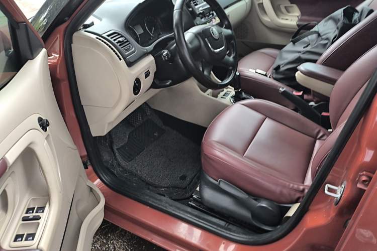 Used Skoda Fabia 2012 1.4L Automatic Crystal Edition Driver Seat