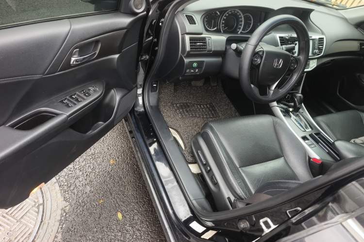 Used Honda Accord 2014 2.0L EX Luxury Edition