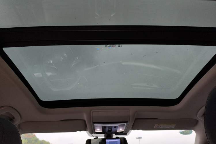 Used Volkswagen Passat 2020 330TSI Elite Edition China VI Headliner