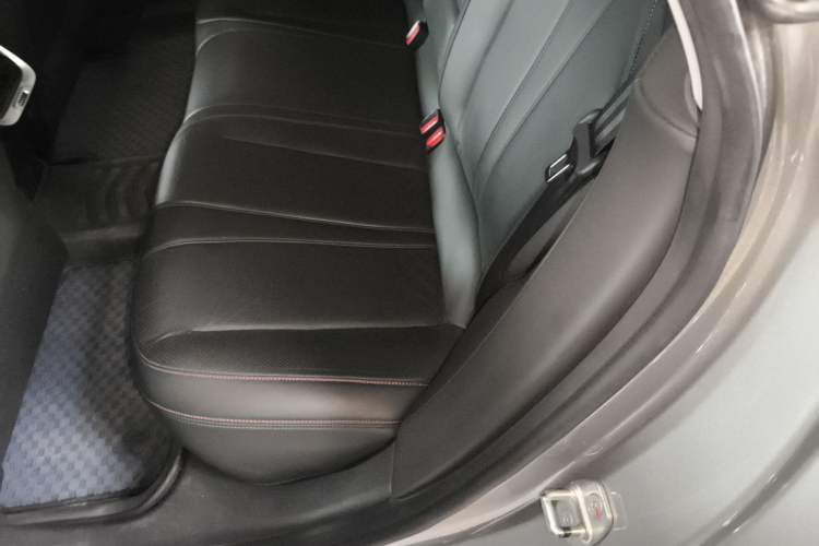 Used XPeng P7 2022 670E+ Left Rear Seat