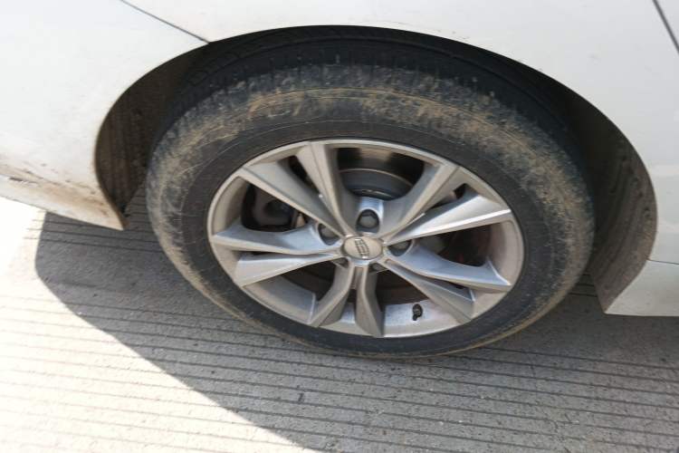 Used Geely Auto Emgrand GT 2020 Revised 1.8T Navigation Edition Right Rear Wheel Hub