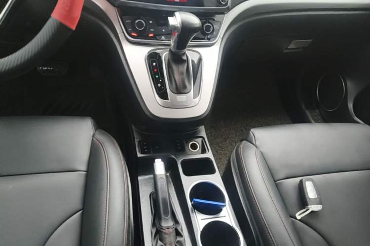 Used Haval H6 2015 Sport Edition 1.5T Automatic Two-Wheel Drive Luxury Model
