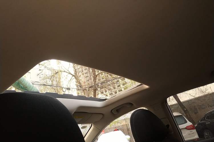 Used Roewe i5 2021 1.5L CVT Platinum Edition
