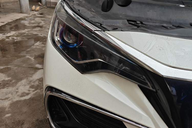 Used Venucia D60EV 2022 Standard Range Comfort Edition Right Front Headlight