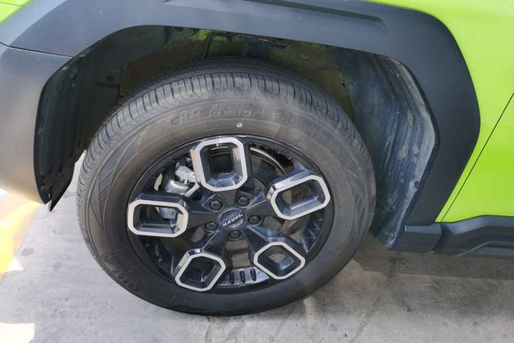 Used Haval X DOG 2022 1.5T DCT Two-Wheel Drive Trendy Edition Left Front Wheel Hub