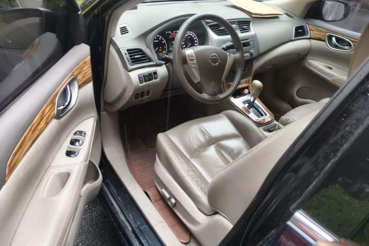 Used Nissan Sylphy 2014 1.6XV CVT Deluxe Edition Driver Seat