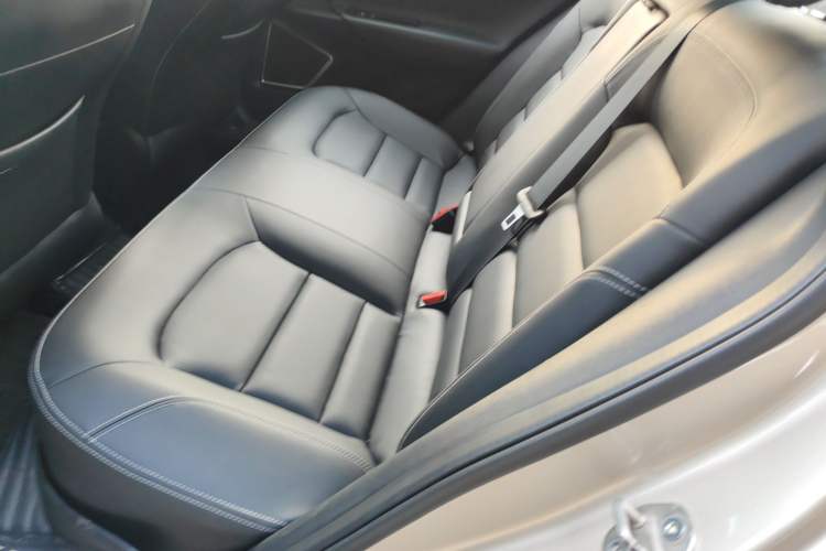 Used Geely Auto Emgrand GL 2017 1.8L DCT Elite Model Left Rear Seat