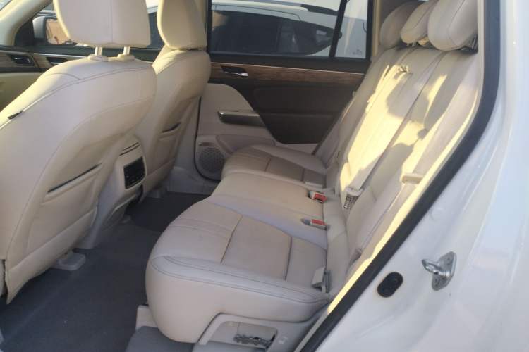 Used GAC Trumpchi GS8 2017 320T Two-Wheel Drive Luxury Smart Connectivity Version (7 Seats)
