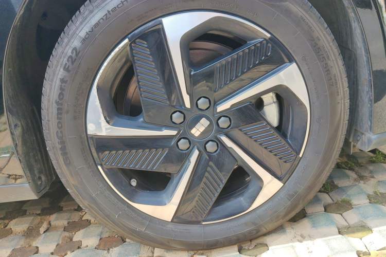 Used Geely Galaxy L6 2023 60km AIR