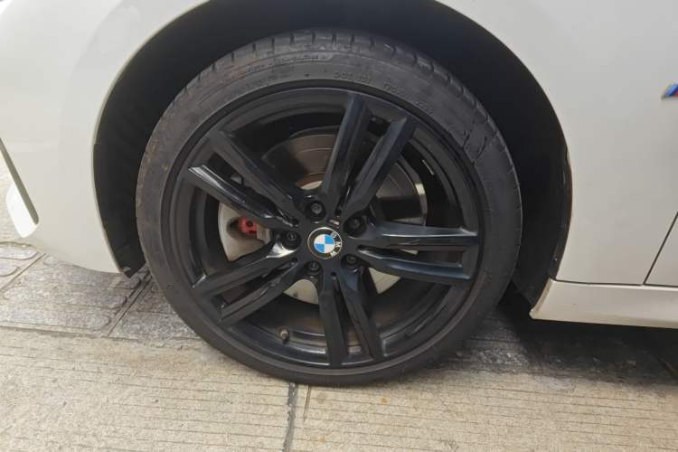 Used BMW 1 Series 2021 125i M Sport Night Edition Left Front Wheel Hub