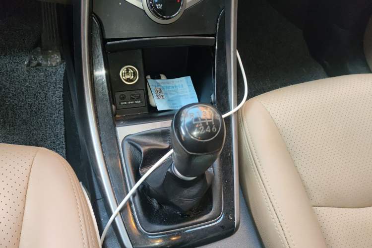 Used Hyundai Elantra (5th Generation / Langdong) 2012 1.6L Manual Leading Model