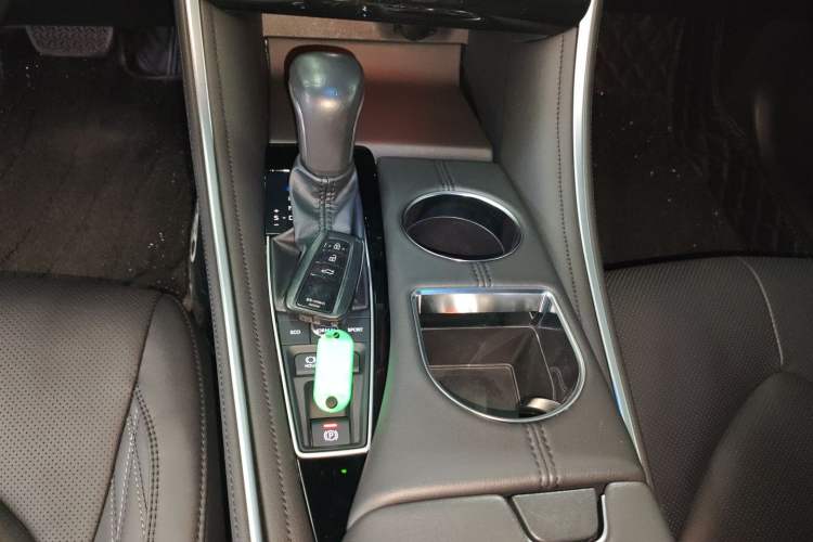 Used Toyota Avalon 2023 Dual-Motor 2.5L XLE Prestige Edition