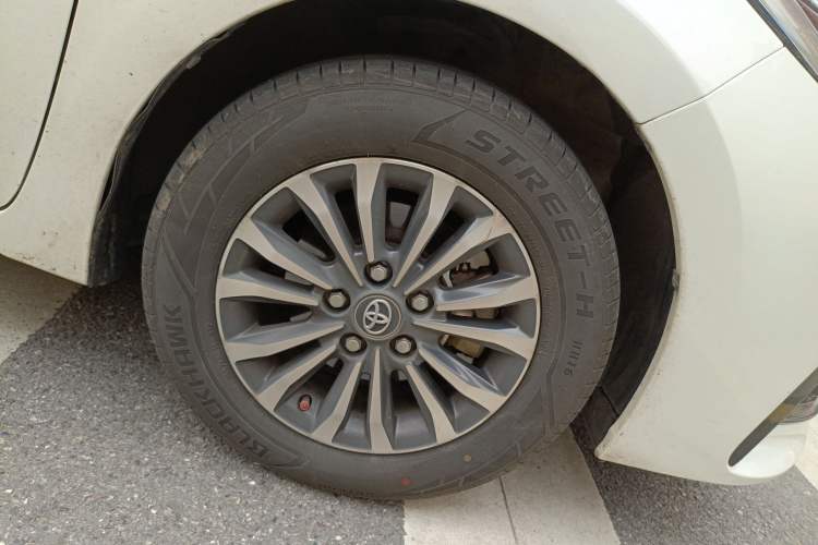 Used Toyota Corolla 2018 1.2T S-CVT GL-i Zhihui Edition Right Front Wheel Hub