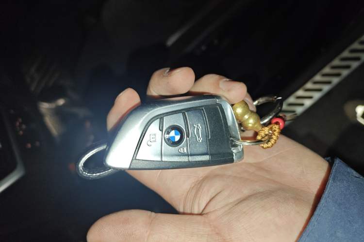 Used BMW X5 2017 xDrive28i
