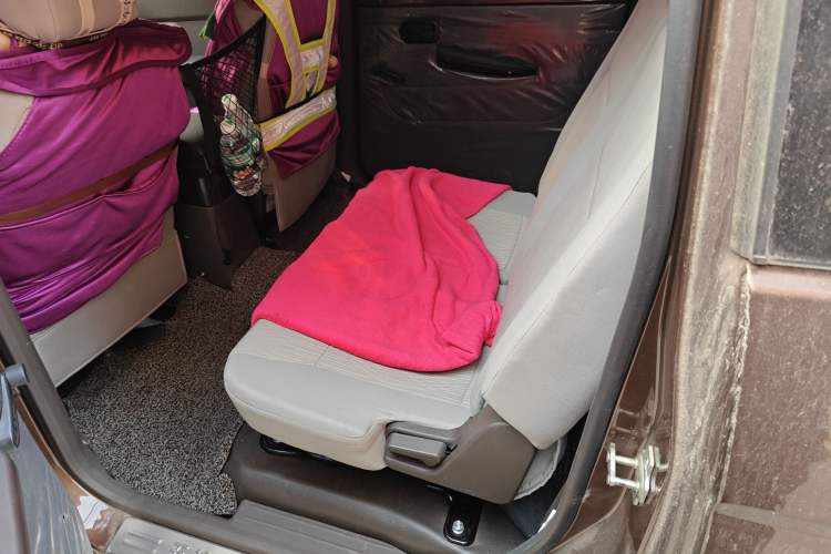 Used Wuling Hongguang 2015 1.2L S Base Model China IV
