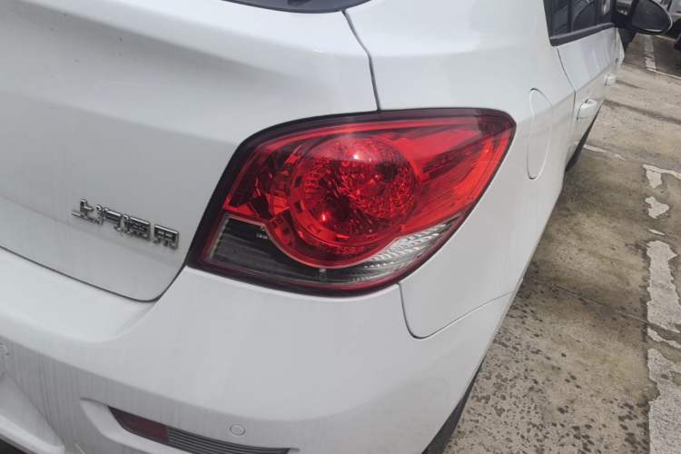 Used Chevrolet Cruze 2013 Hatchback 1.6L Manual Luxury Model Right Rear Taillight