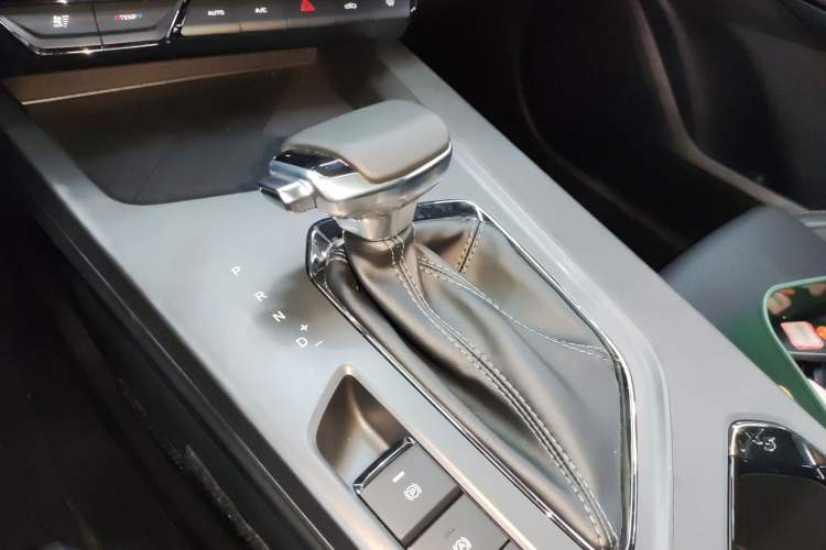 Used Oshan X5 PLUS 2023 Revised 1.5T DCT Pioneer Edition
