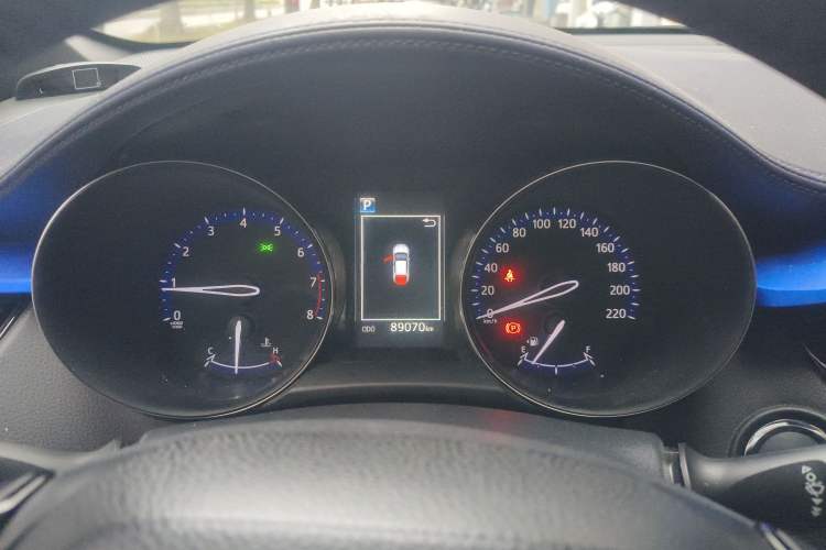 Used Toyota IZOA 2018 2.0L Yichi Version China VI Standard