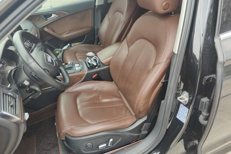 Used Audi A6L 2018 30th Anniversary Edition 45 TFSI quattro Luxury Model
