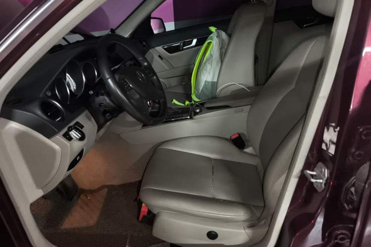 Used Mercedes-Benz C-Class 2011 C 200 CGI Elegant Model Left Front Seat