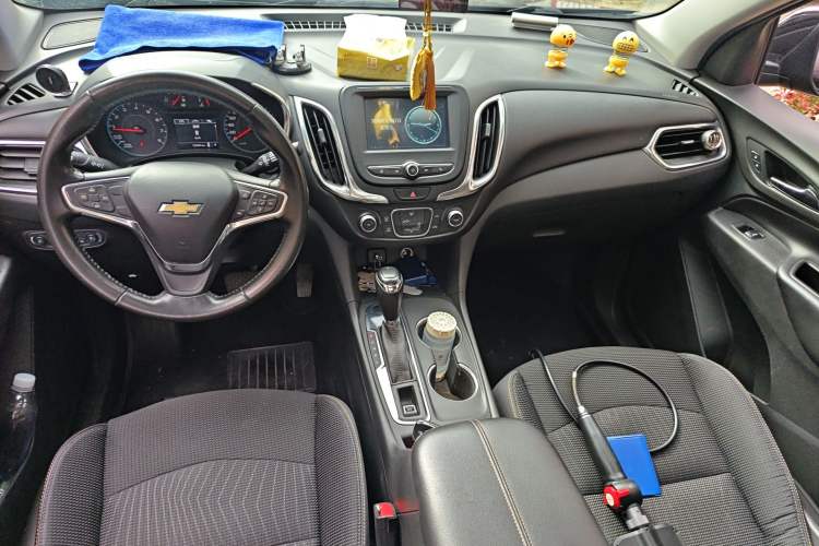Used Chevrolet Equinox 2018 535T Automatic Chijie Edition Center Console
