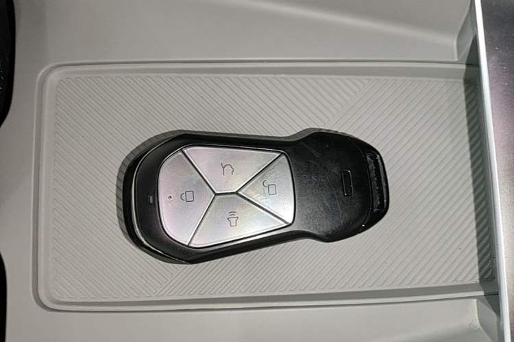 Used XPeng MONA M03 2024 620 with Ultra-Long Range Vehicle Key