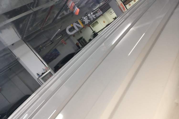 Used CHANGAN KAICHENG Ruixing EM80 2025 Passenger Version Comfort Edition 6-Seater 300 km Dual-Swing Doors Roof