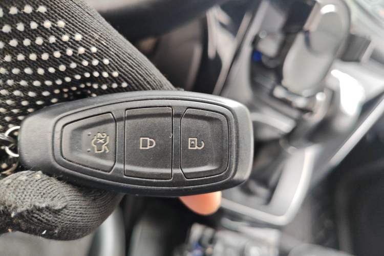 Used Ford Kuga 2013 2.0L GTDi Four-Wheel-Drive Sport Model Vehicle Key