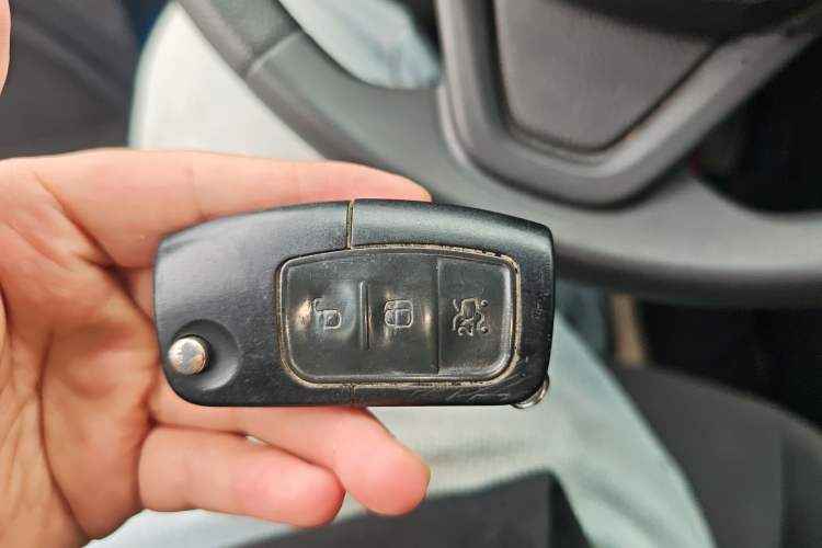 Used Ford Fiesta 2013 Hatchback 1.5L Automatic Fashion Edition Vehicle Key