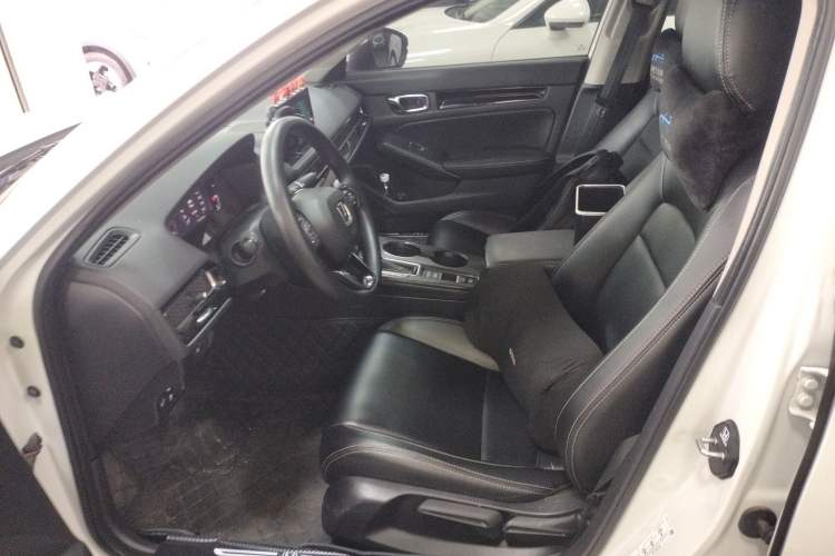 Used Honda Civic 2023 240TURBO CVT Dynamic Edition