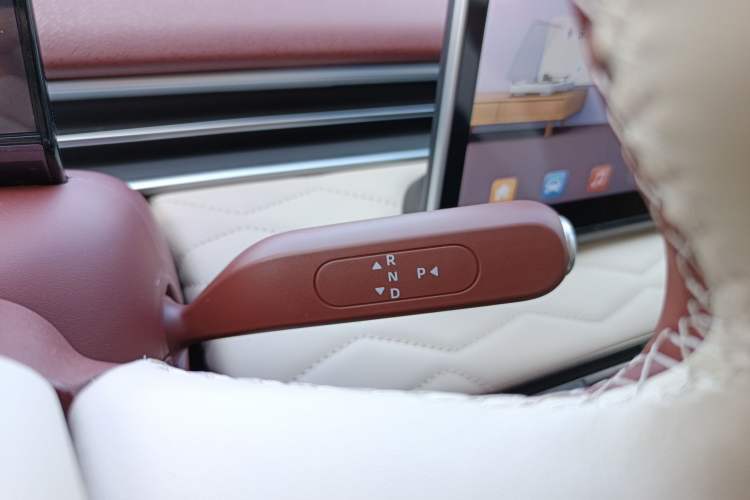 Used Dongfeng NAMMI 01 2026 Model Originality Edition 330Plus
