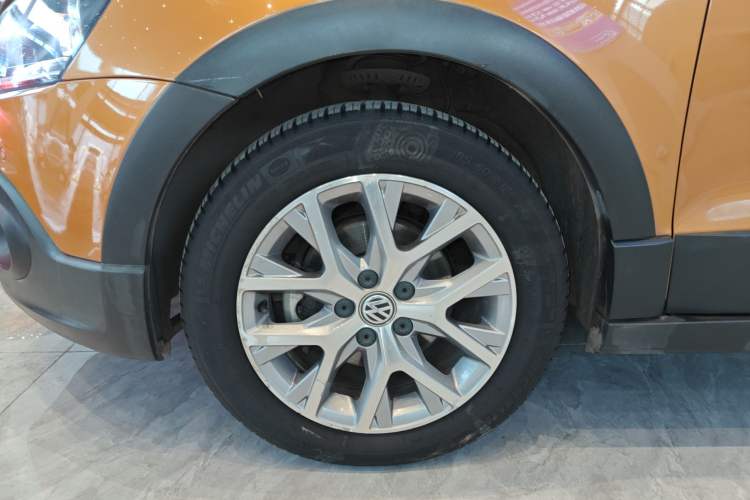 Used Volkswagen Polo 2016 1.6L Cross Polo Automatic
