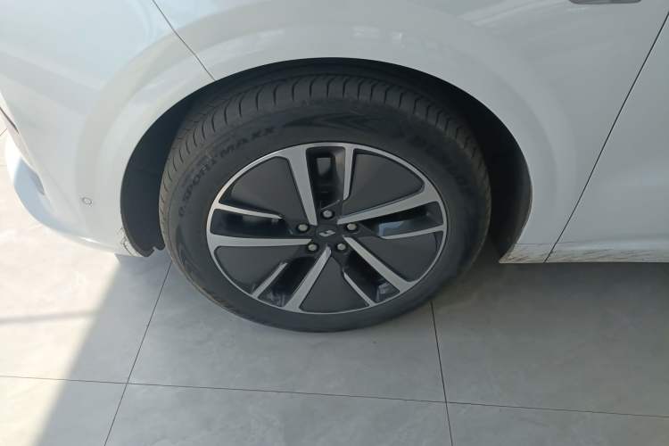 Used Li Auto L6 2024 Pro Model Left Front Wheel Hub